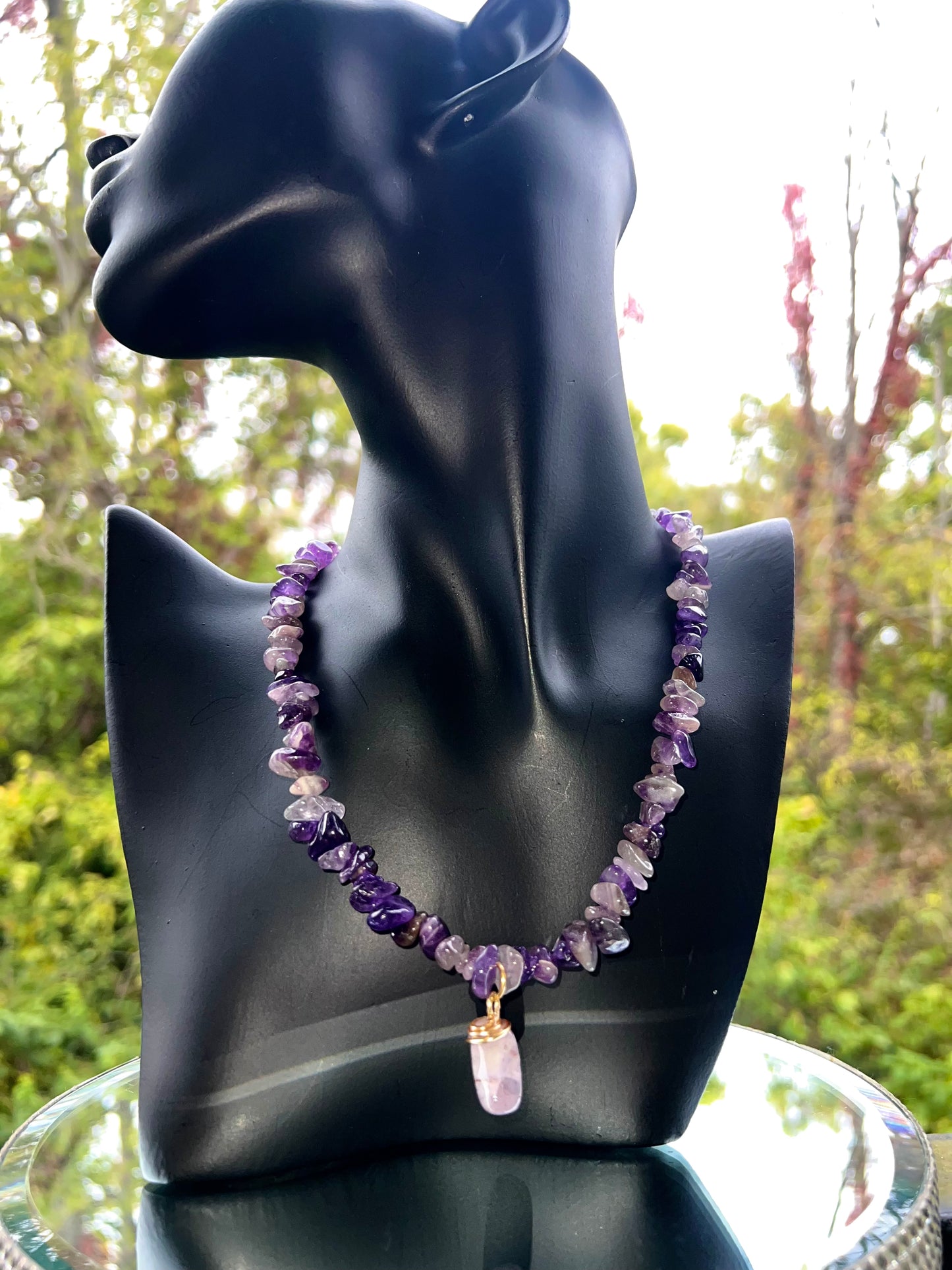AURA CHOKER
