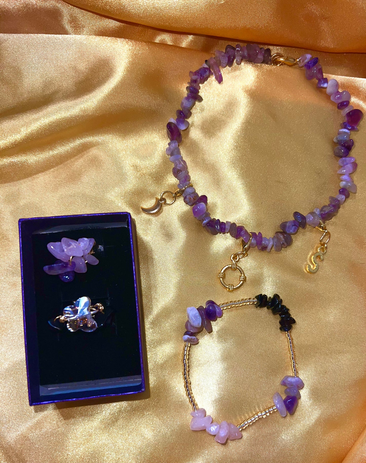 AURA CHOKER